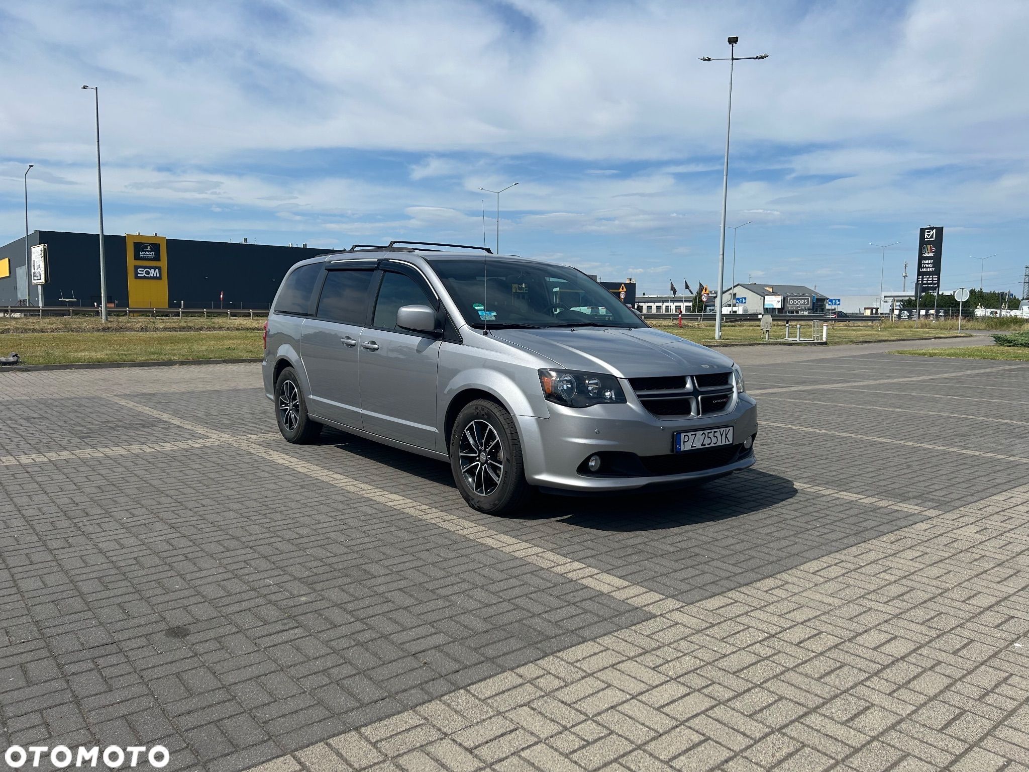 Dodge Grand Caravan - 1