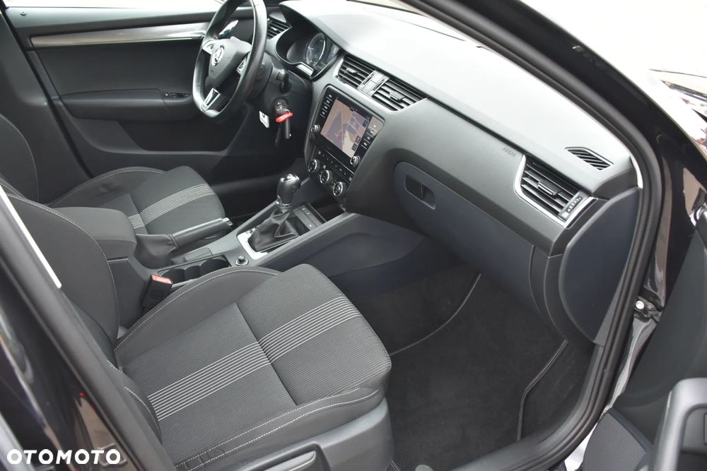 Skoda Octavia 2.0 TDI DSG Ambition - 15