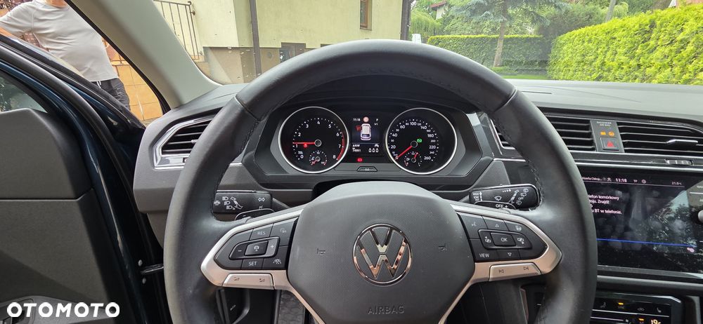 Volkswagen Tiguan - 9