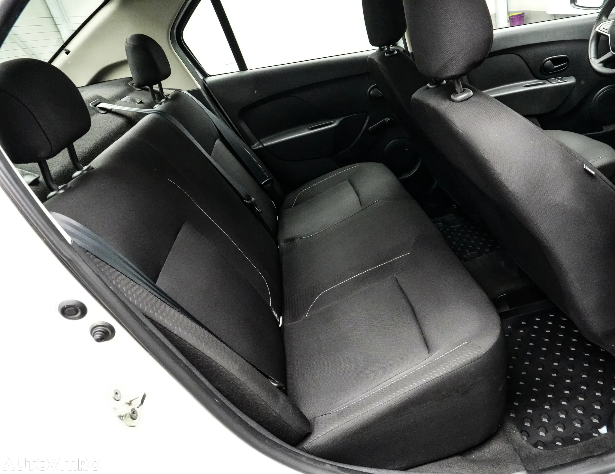 Dacia Logan ECO-G 100 Essential - 17