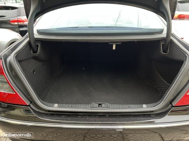Mercedes-Benz E 320 CDI Avantgarde - 19