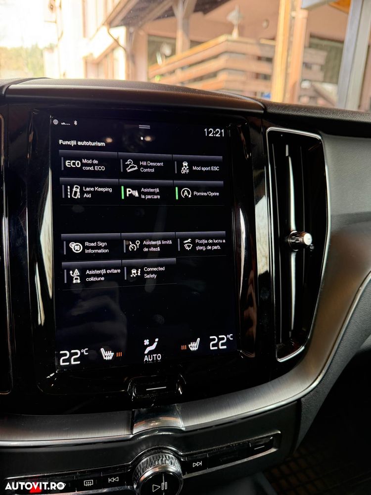 Volvo XC 60 D4 AWD Momentum - 10