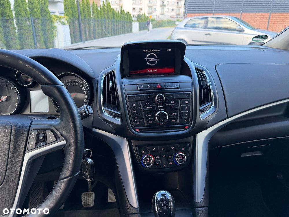 Opel Zafira - 26