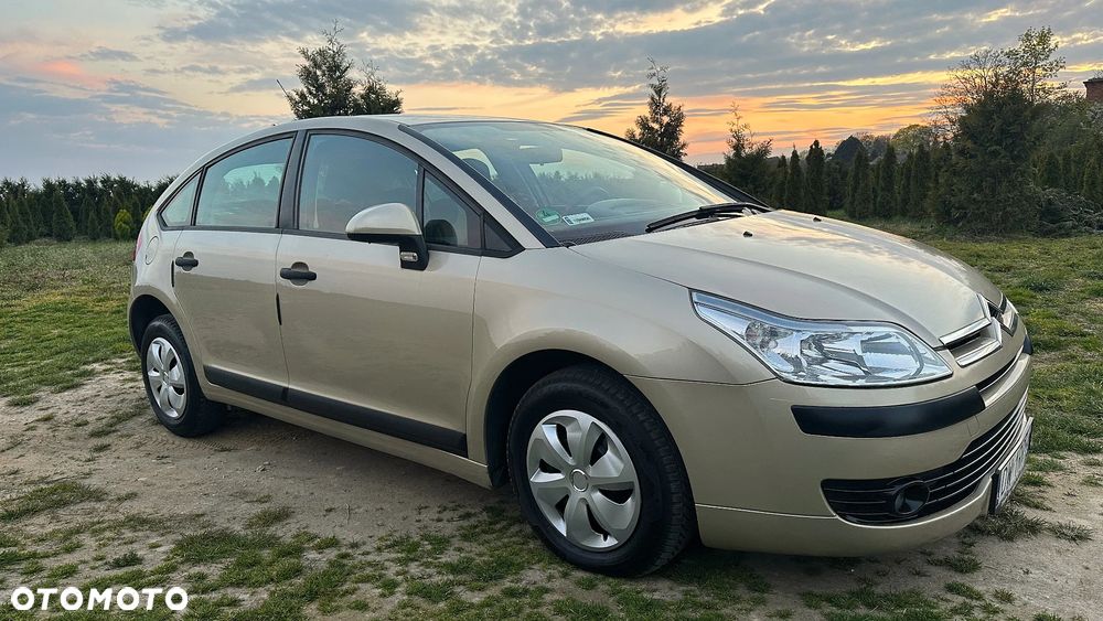 Citroën C4 1.4 16V Style - 8