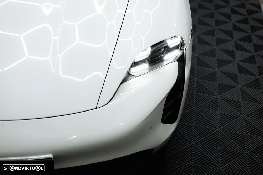 Porsche Taycan Sport Turismo GTS - 16