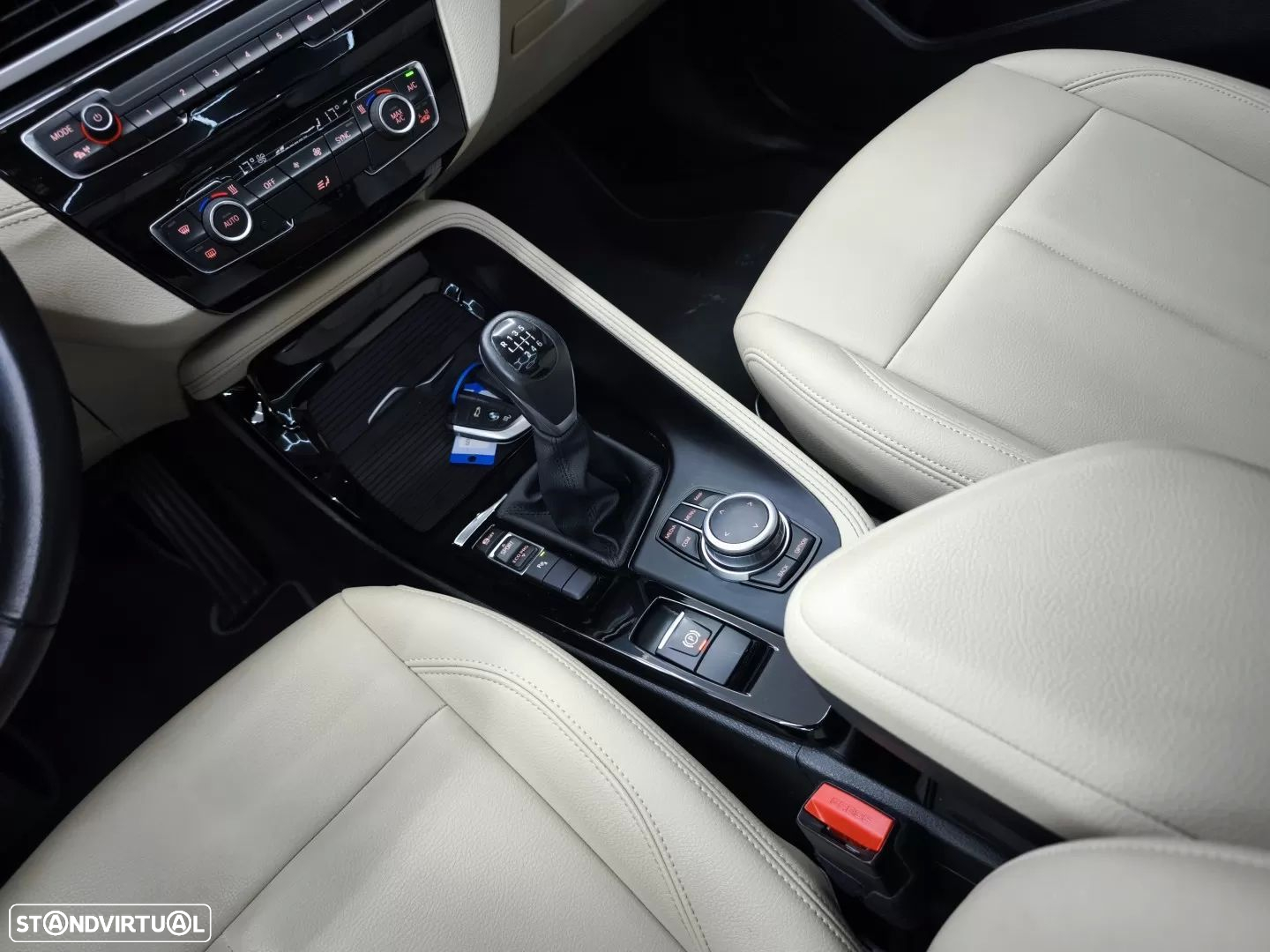 BMW X1 18 i sDrive xLine - 42