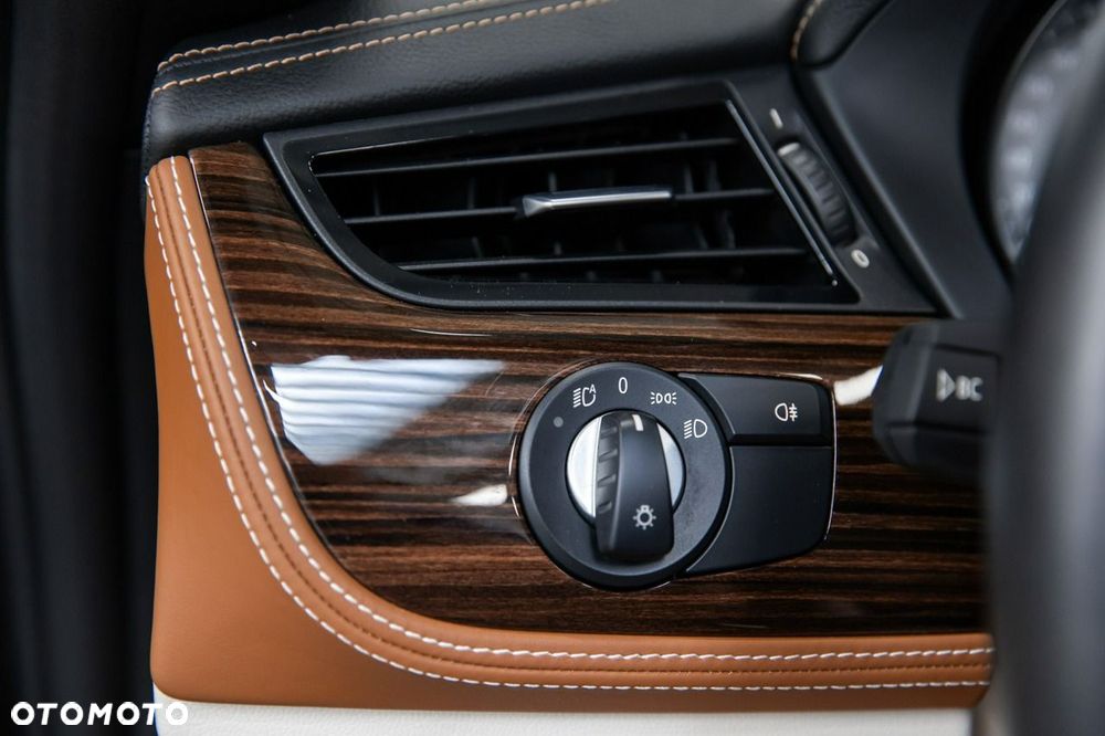 BMW Z4 sDrive35is Sport-Aut DKG - 32