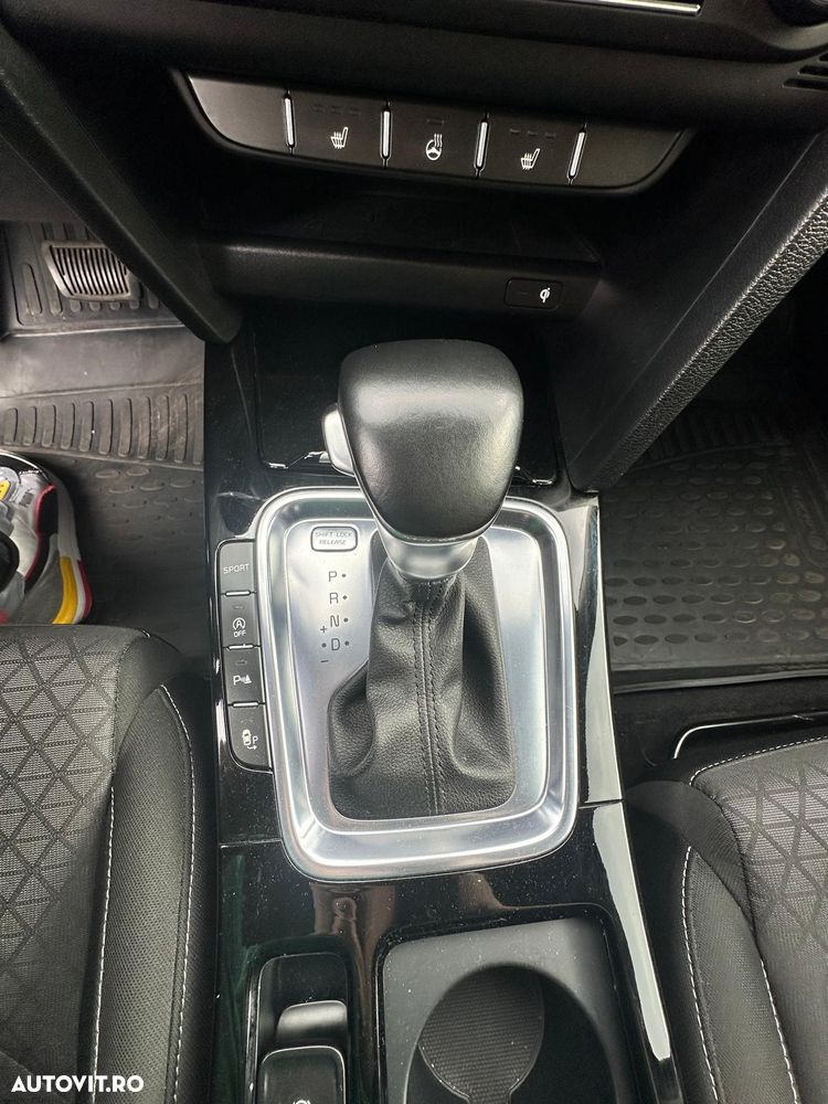 Kia Ceed 1.4 T-GDI DCT OPF Spirit - 11