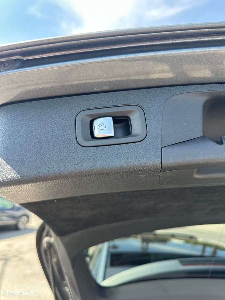 Mercedes-Benz E 220 d AMG Line - 6