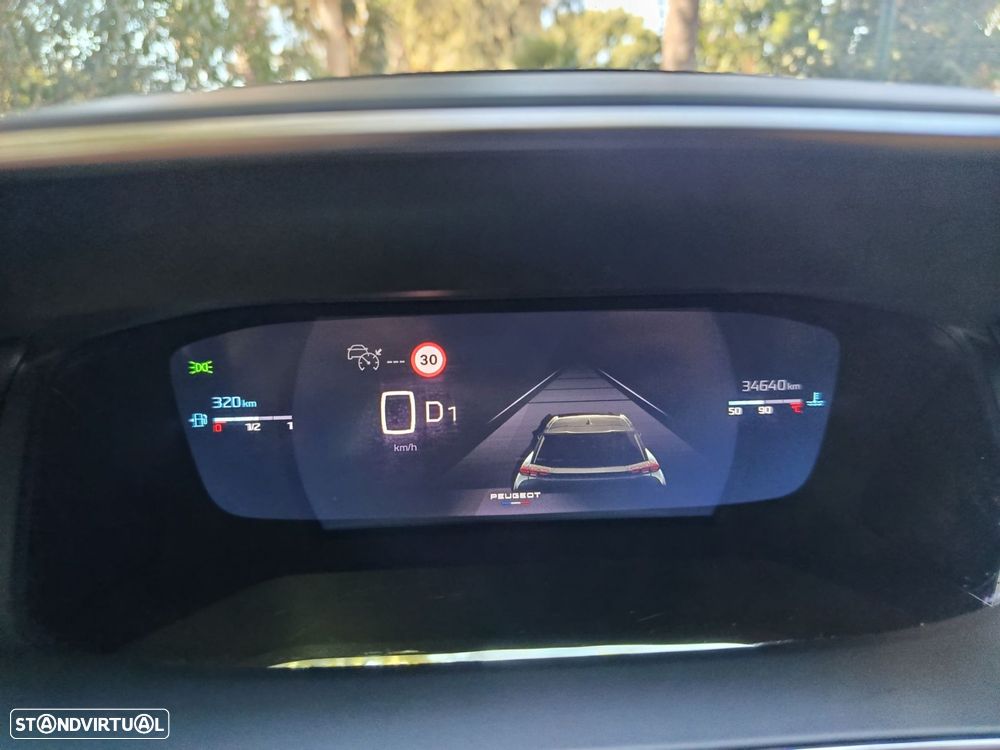 Peugeot 2008 1.2 PureTech GT EAT8 - 10