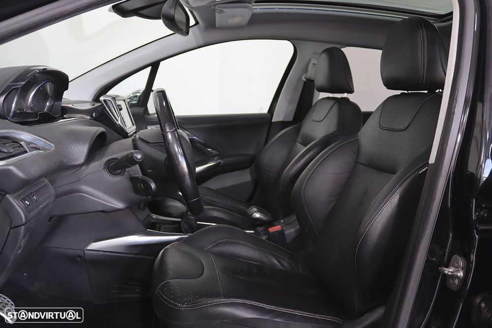 Peugeot 2008 1.2 PureTech Crossway - 13
