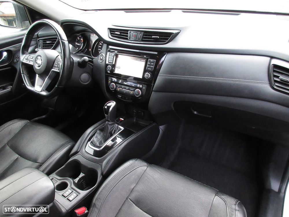 Nissan X-Trail 1.6 dCi Tekna Xtronic - 32