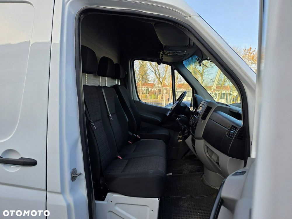 Mercedes-Benz Sprinter - 22