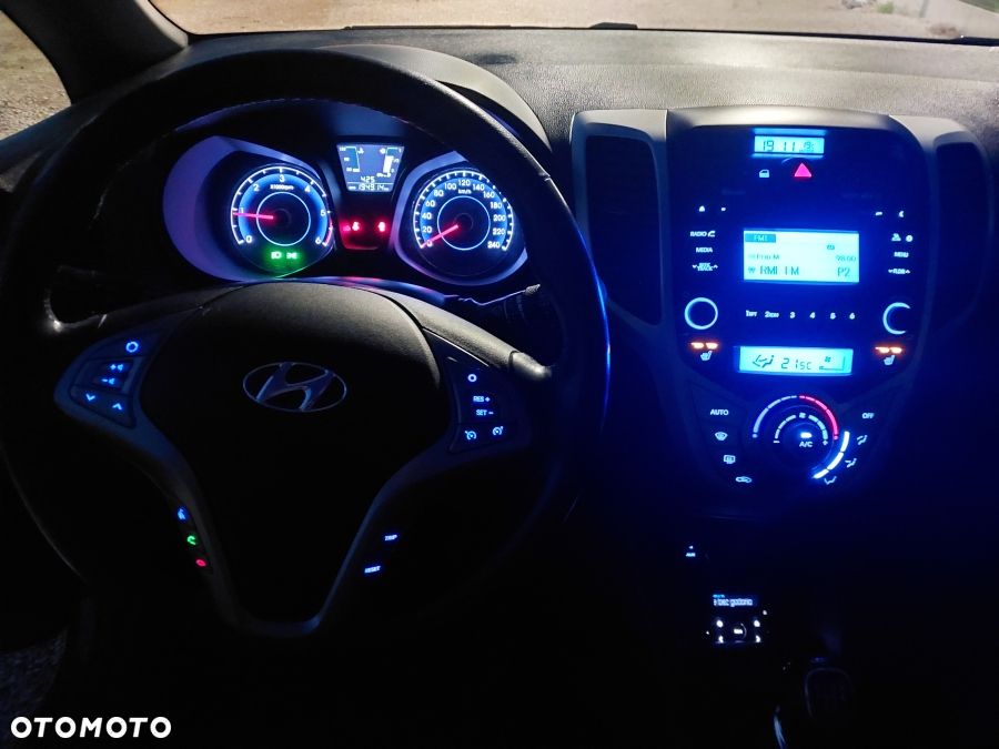 Hyundai ix20 - 22