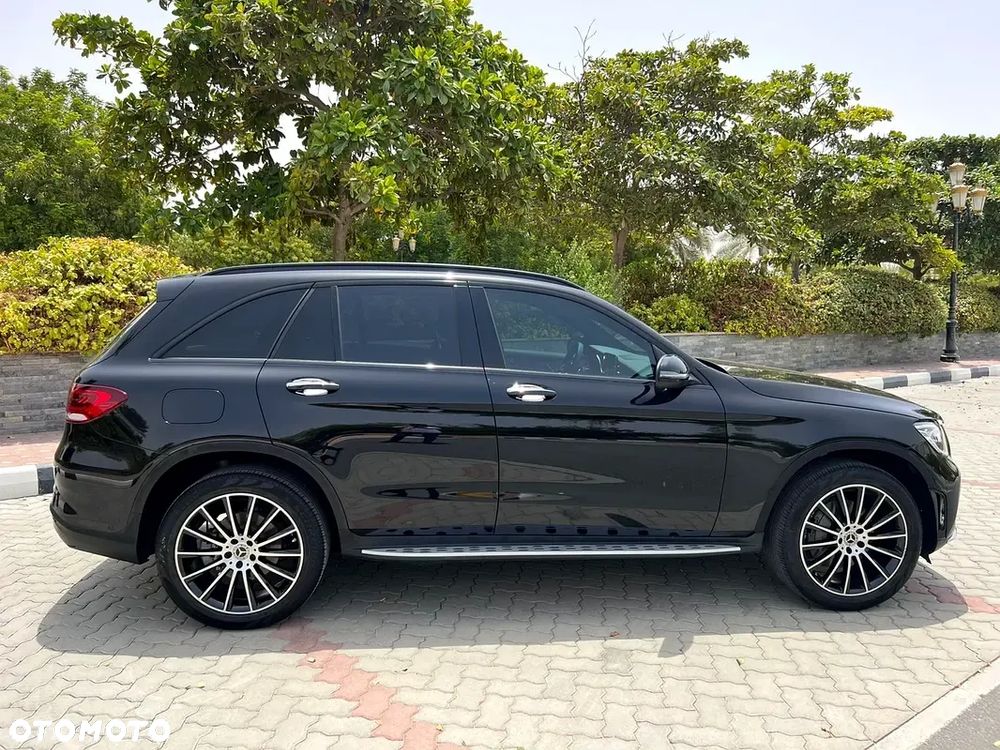Mercedes-Benz GLC 300 4Matic 9G-TRONIC - 2