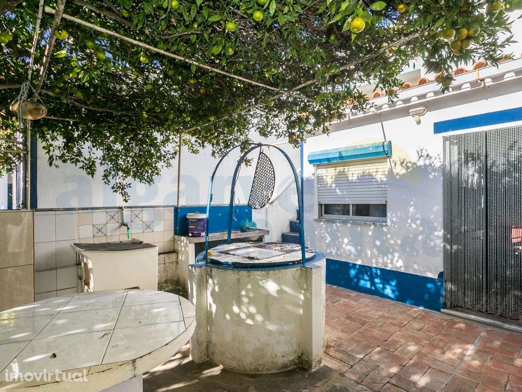 5 casas tradicionais e terreno à venda - Praia da Manta Rota, Algarve - Grande imagem: 5/47
