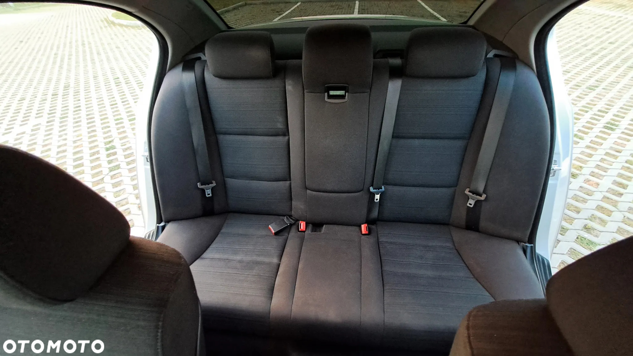BMW Seria 5 523i - 10
