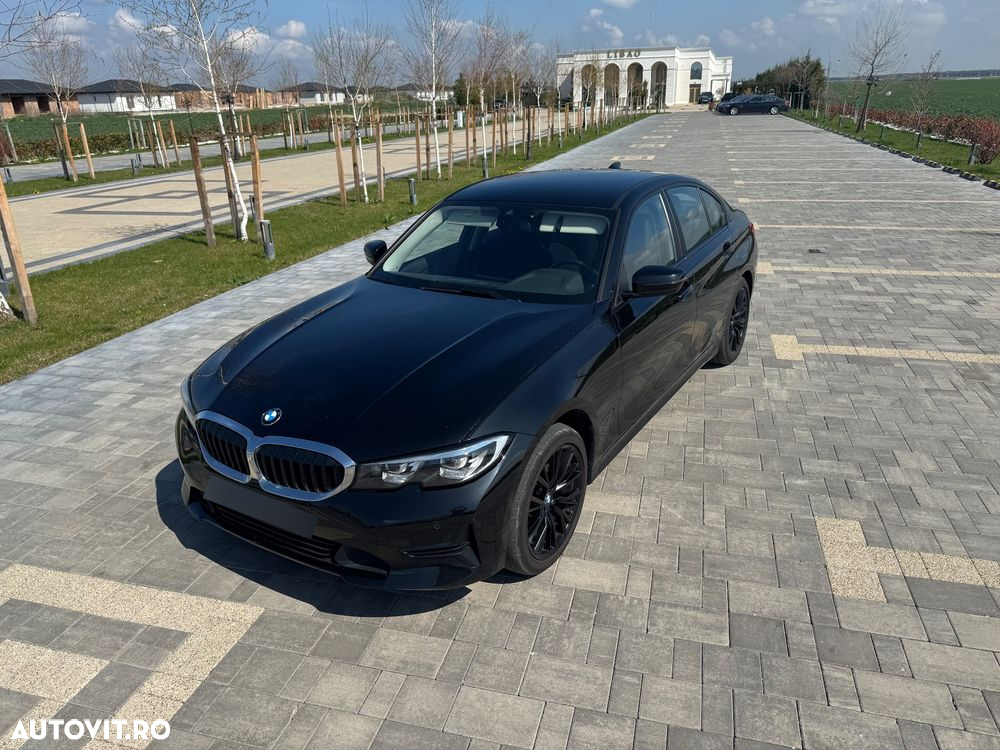 BMW Seria 3 320i AT - 33