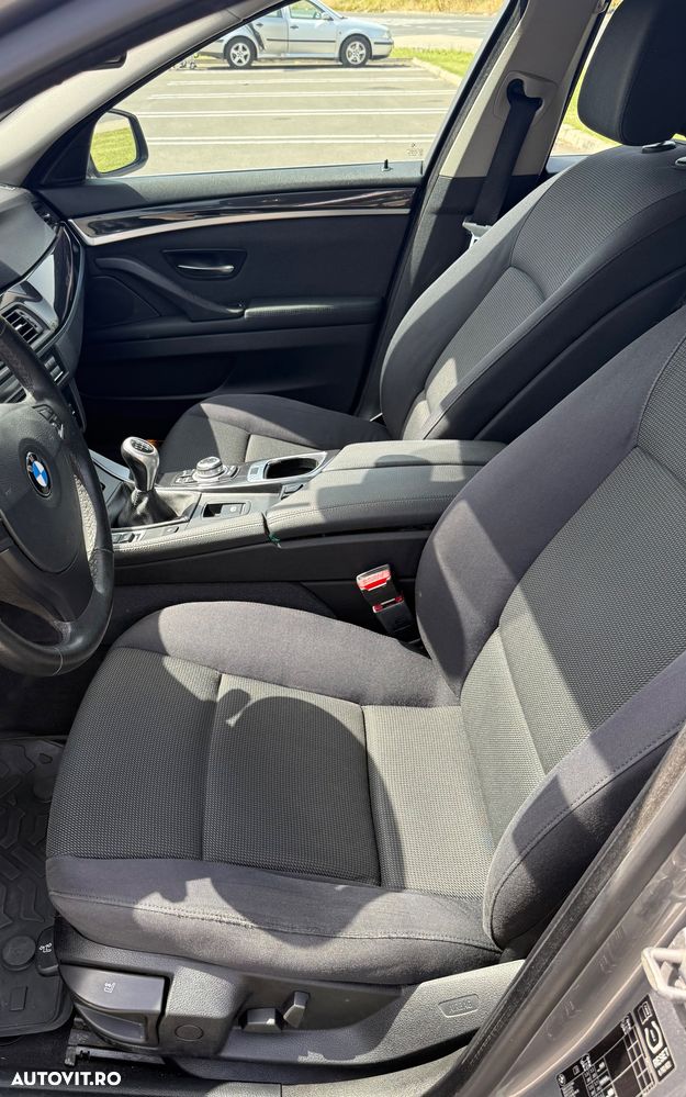BMW Seria 5 520d - 14