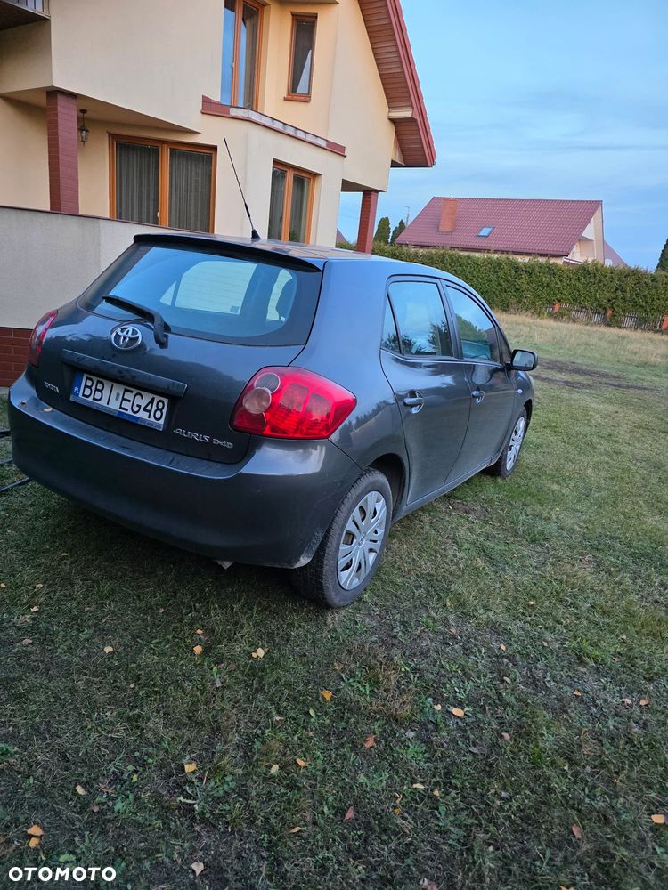 Toyota Auris - 4
