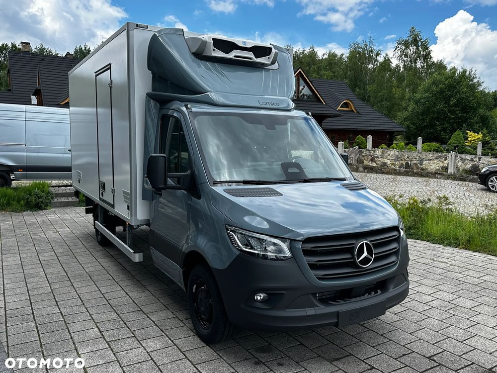 Mercedes-Benz Sprinter - 5