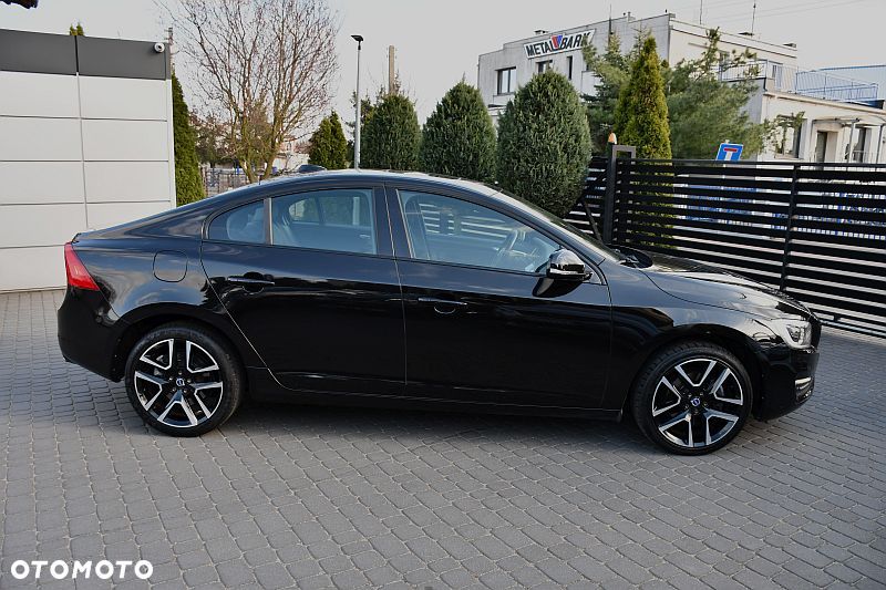 Volvo S60 D3 Geartronic Momentum - 31