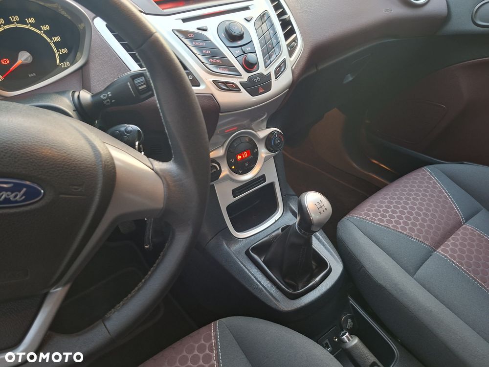 Ford Fiesta 1.25 Ambiente - 8