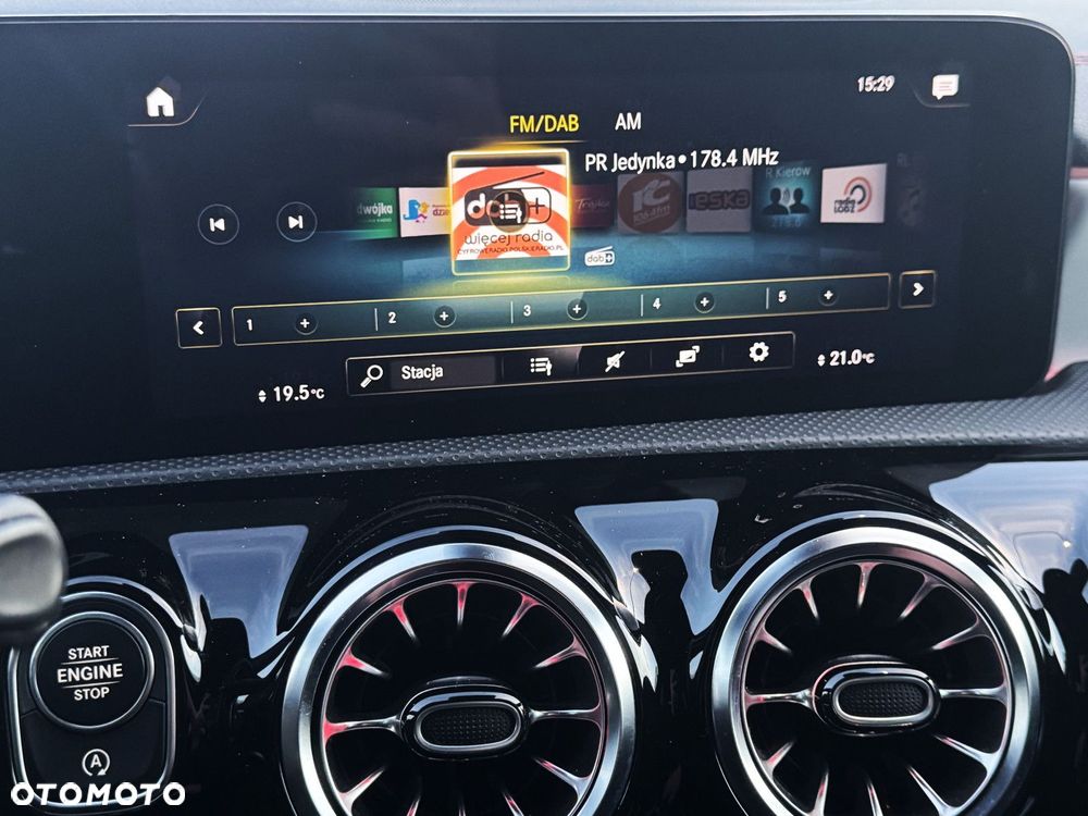 Mercedes-Benz CLA - 14