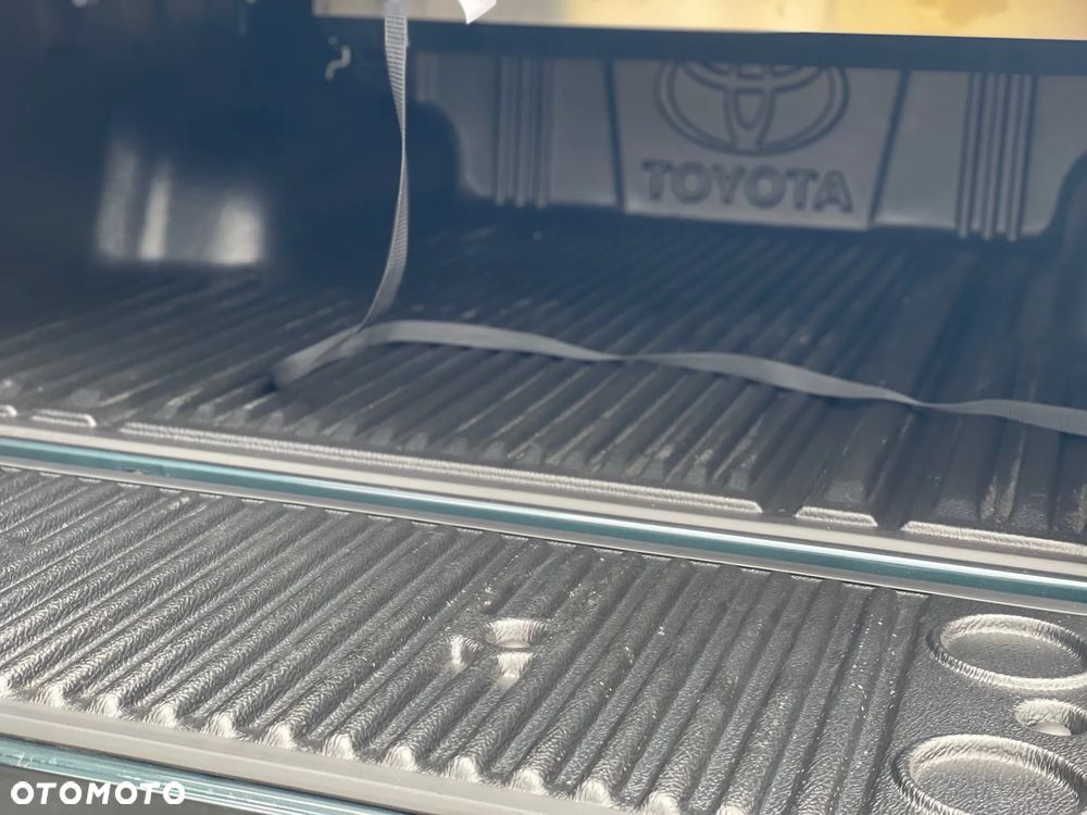 Toyota Hilux 2.8 D-4D Double Cab Invincible 4x4 - 15