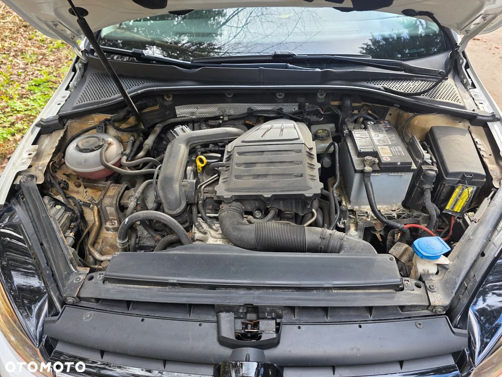 Volkswagen Golf 1.0 TSI BMT Trendline - 9