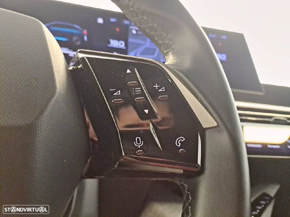 Peugeot 3008 1.2 Hybrid Allure e-DCS6 - 17