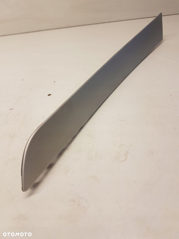 LISTWA DEKOR DRZWI P PRZÓD AUDI A4 B8 8K0867410 - 1
