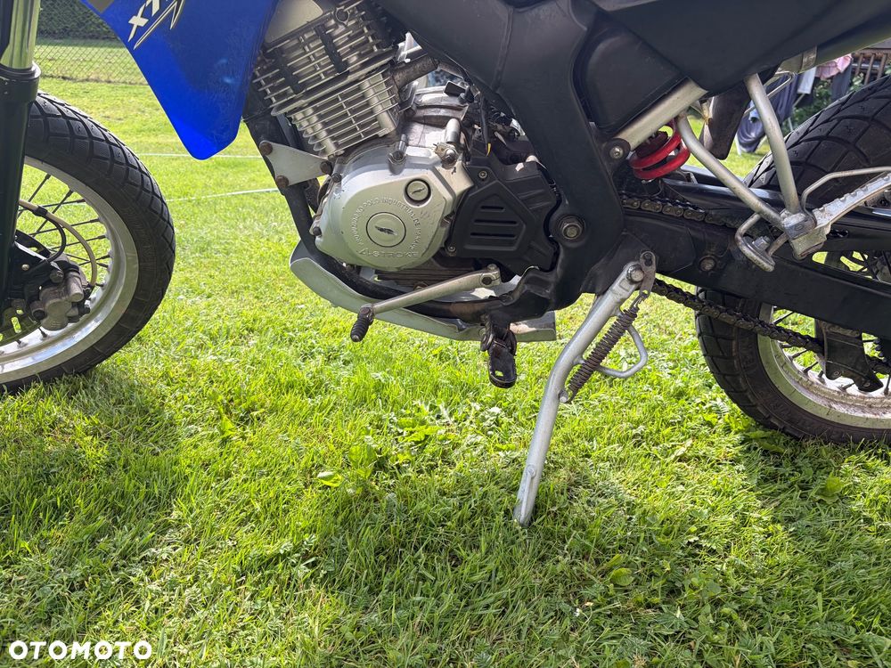 Yamaha XT - 7