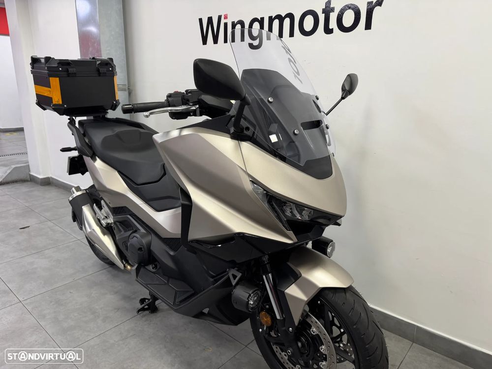 Honda Forza 750 - 3