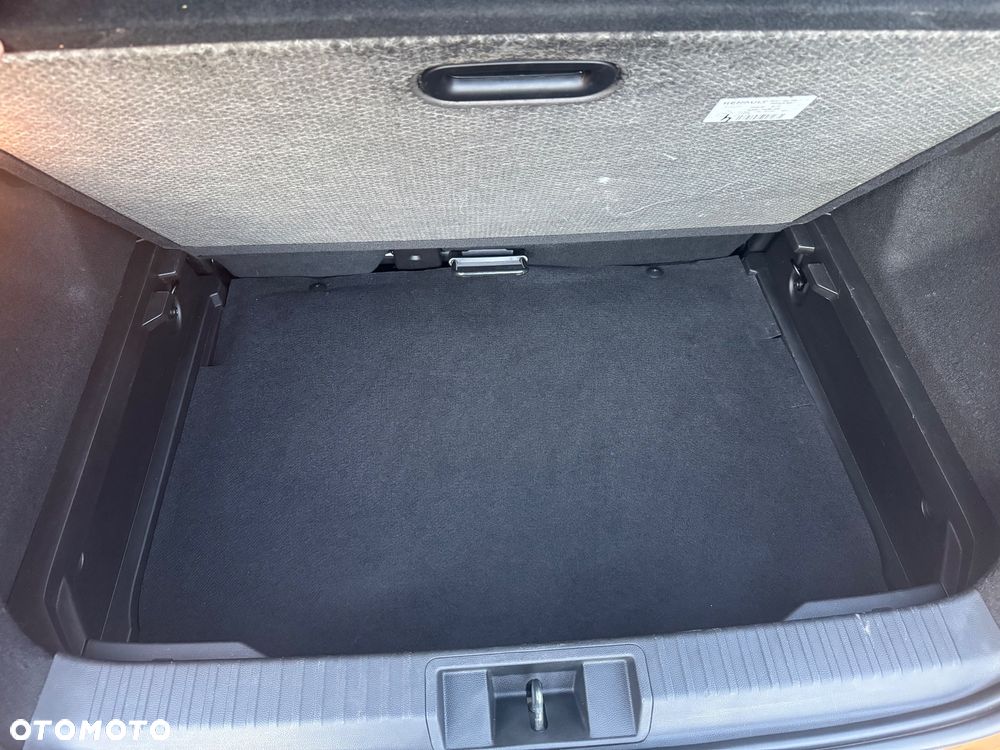 Renault Captur 1.3 TCe mHEV Intens EDC - 20