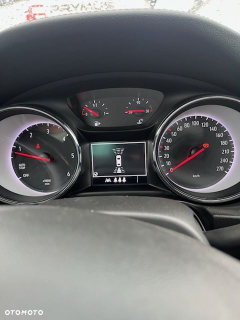 Opel Insignia - 17