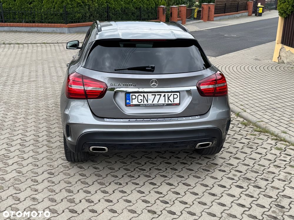 Mercedes-Benz GLA - 7