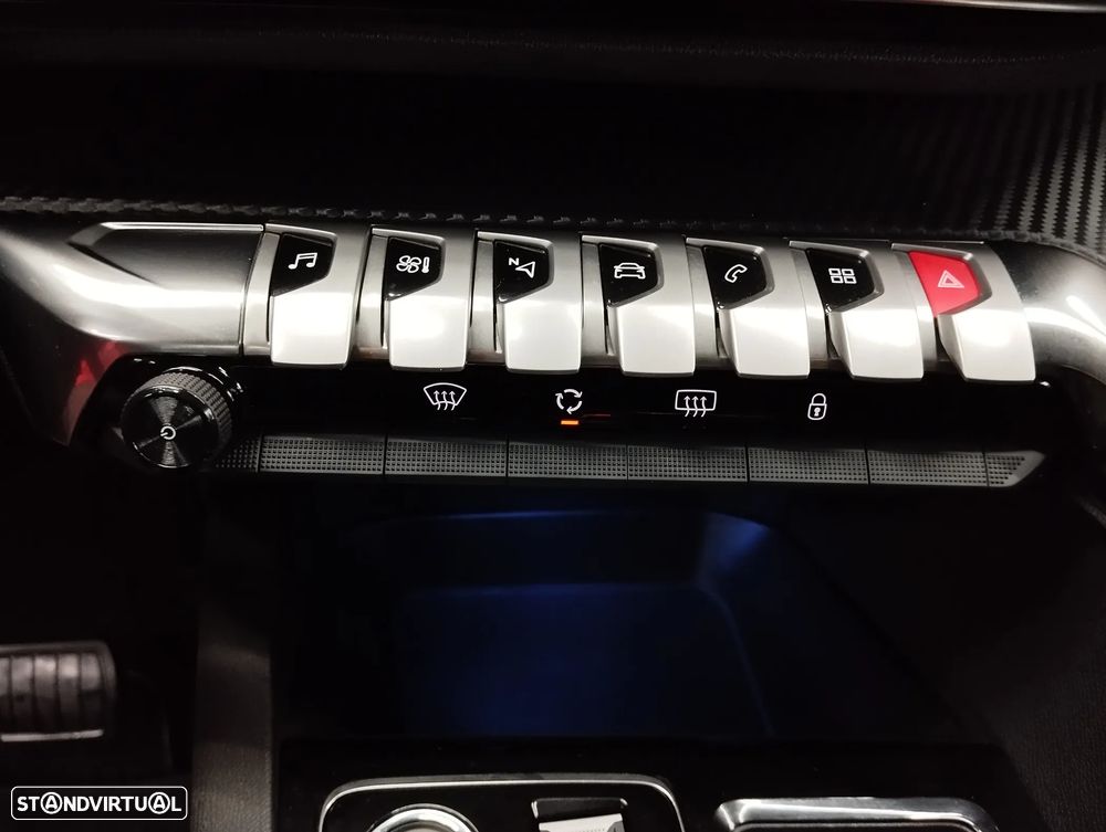 Peugeot 3008 1.5 BlueHDi Active Pack EAT8 - 33