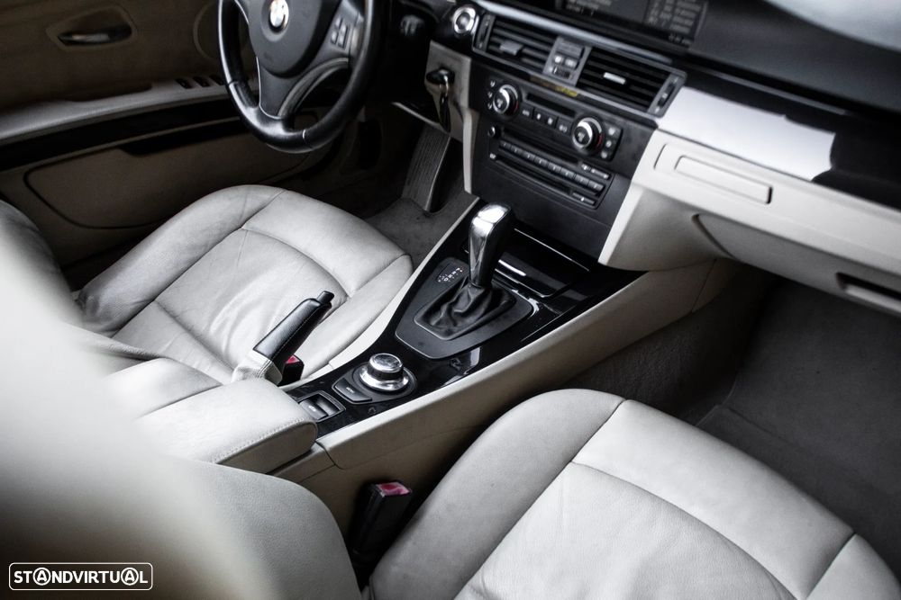 BMW 320 d Cabrio Auto - 34