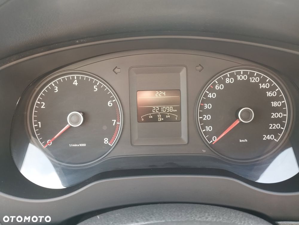 Volkswagen Jetta - 7