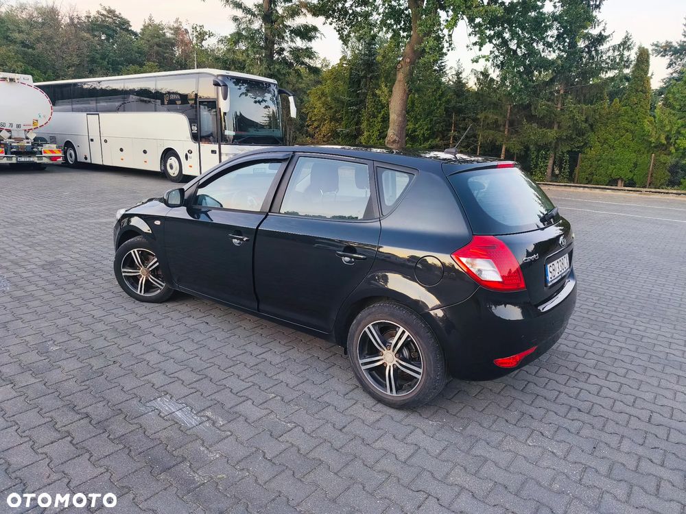 Kia Ceed 1.4 Comfort - 4