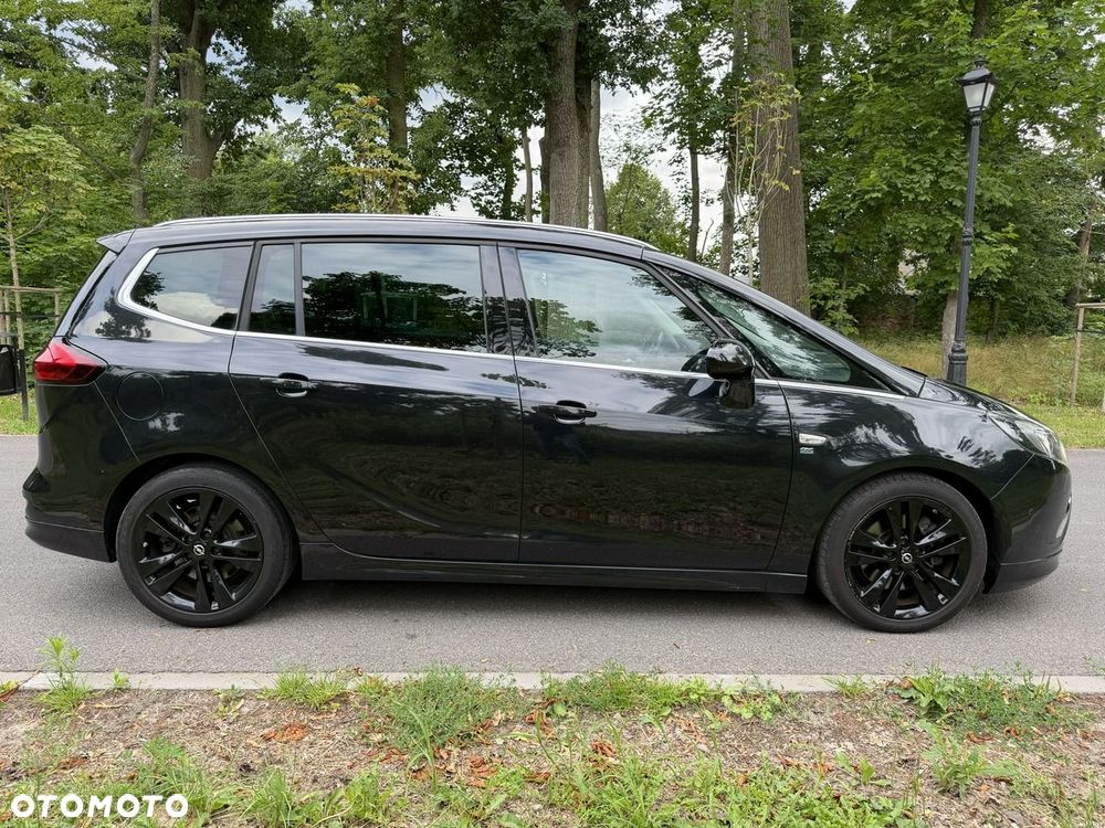 Opel Zafira - 12