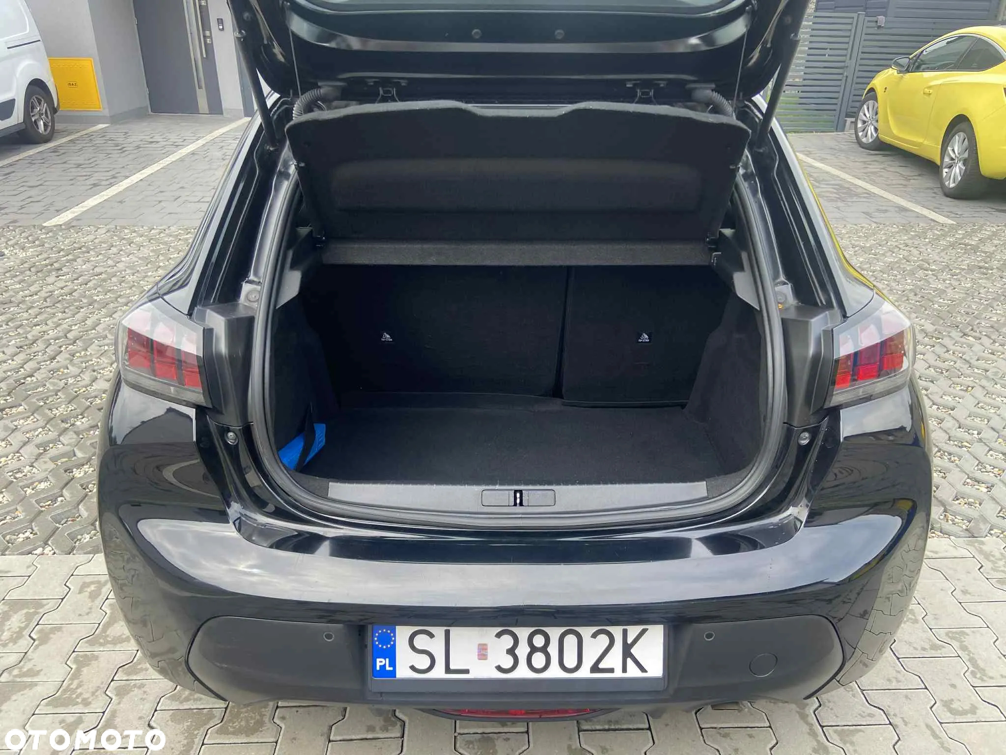 Peugeot 208 PureTech 100 GT Pack - 19