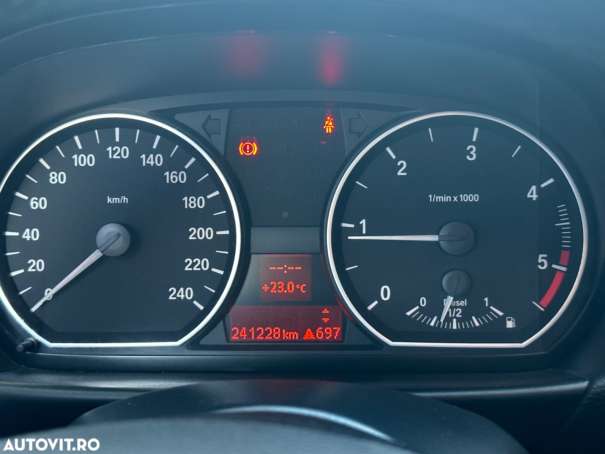 BMW Seria 1 118d - 9
