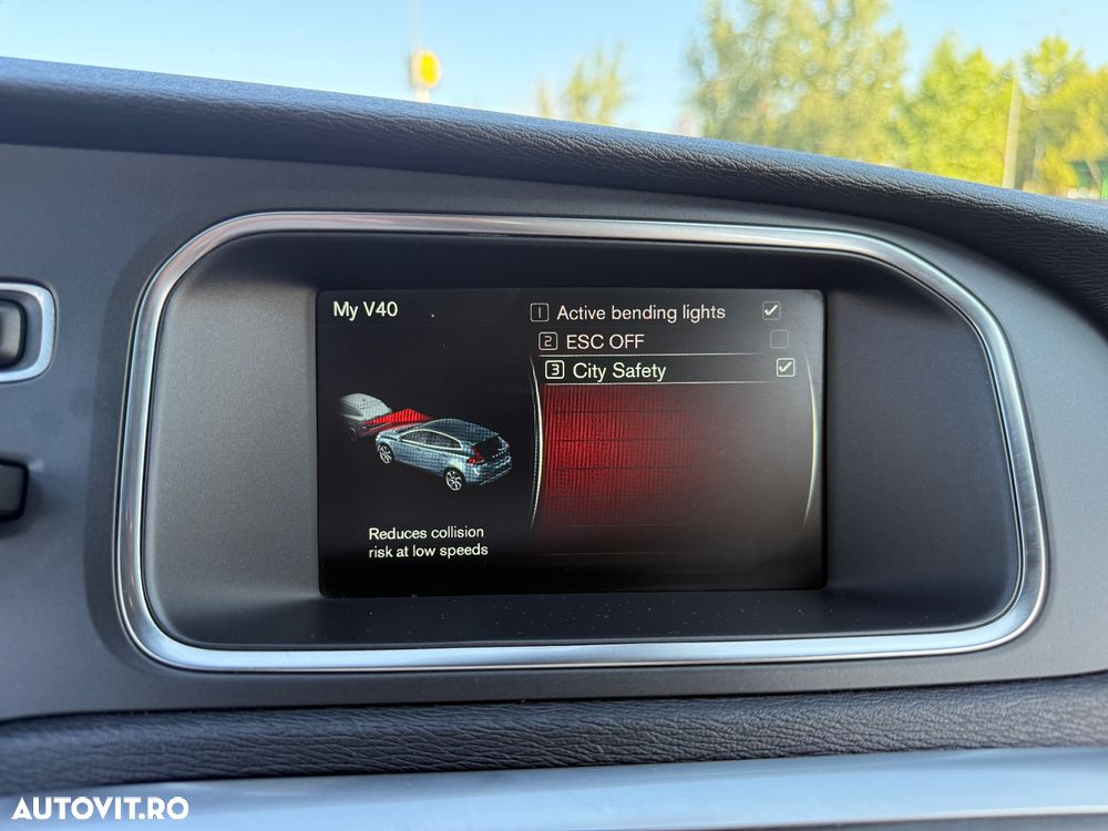 Volvo V40 D4 RDesign - 16