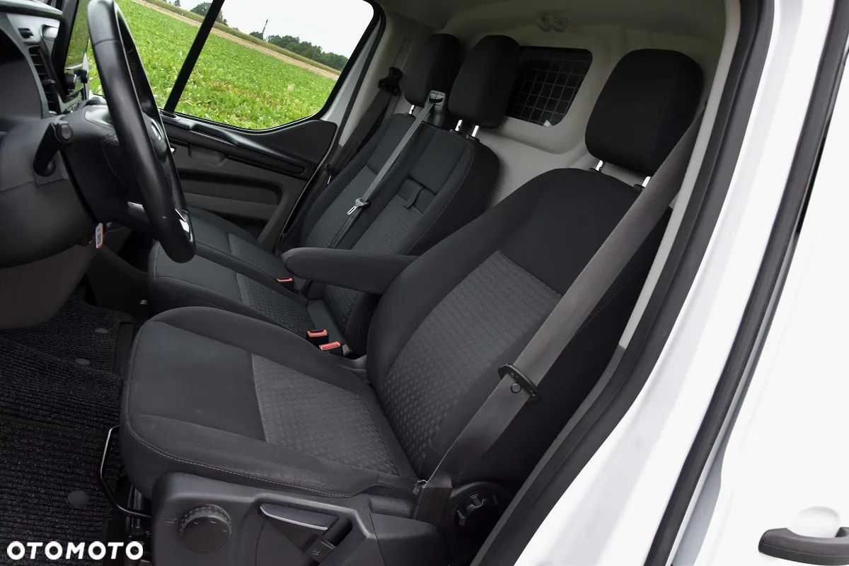 Ford TRANSIT CUSTOM 300 L2H1 - 22