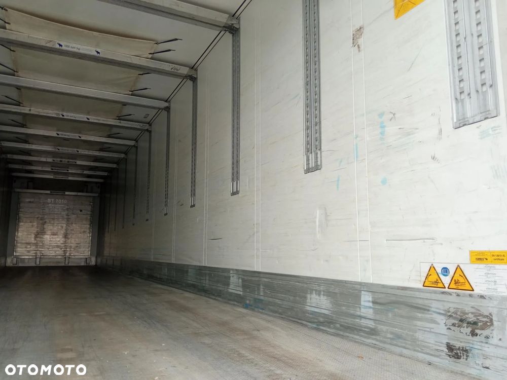 Schmitz Cargobull SKO 24L - 3