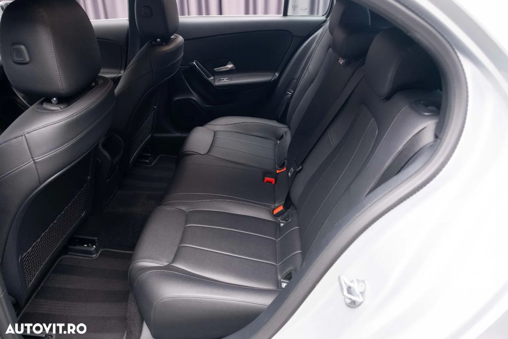 Mercedes-Benz A 180 d Sedan 7G-DCT Style - 29