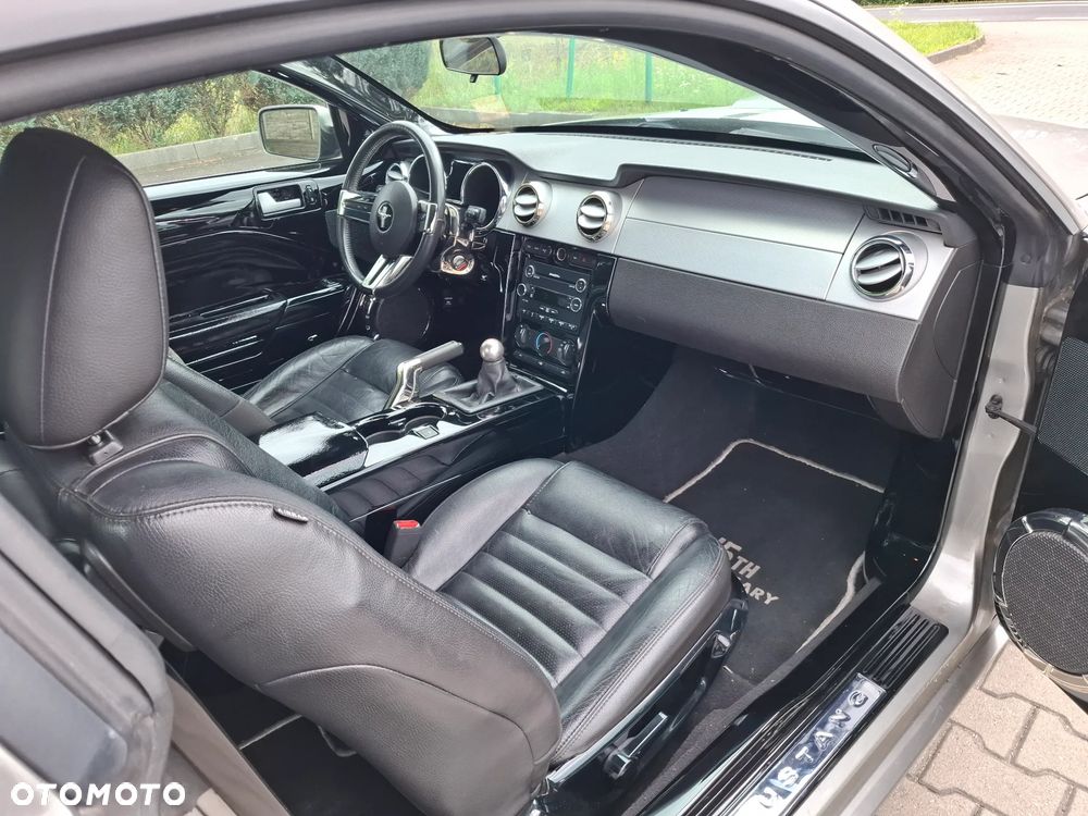 Ford Mustang - 22