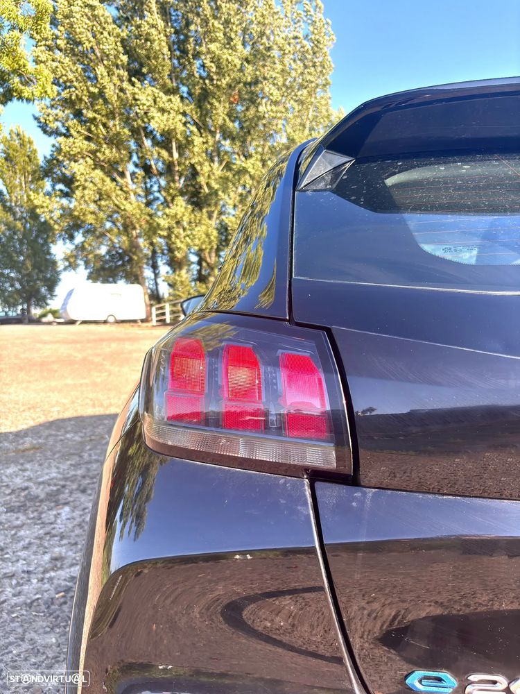 Peugeot e-208 Active Pack - 9